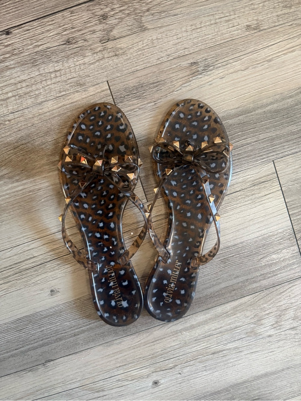 Women's Studded Clear Bow Jelly Sandals in Brown Leopard
